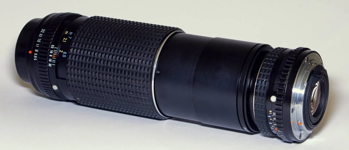 Dual-lens – Reversed lens on lens