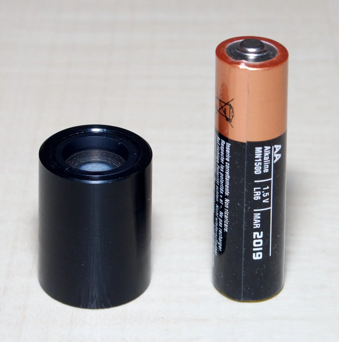 Macro photography with a microfilm lens